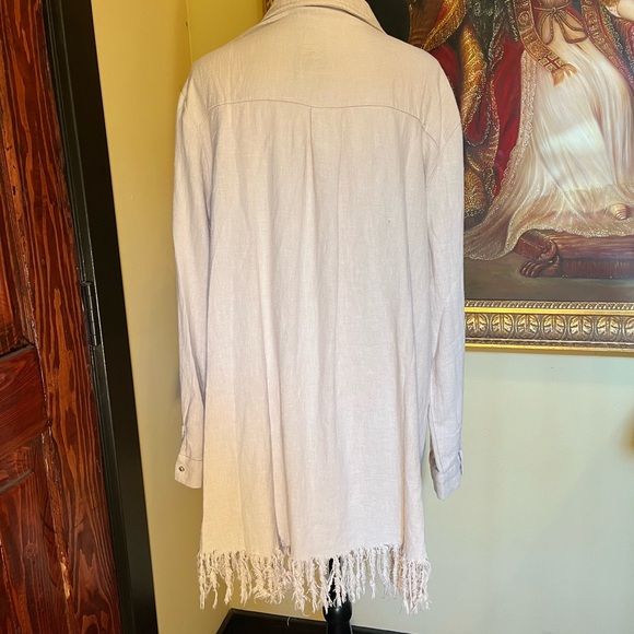 Fringed Hem Oversized Shirt Dress or Shacket Linen Blend Medium NWT - Picture 2 of 7